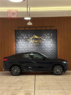 بی ئێم دەبڵیو X6